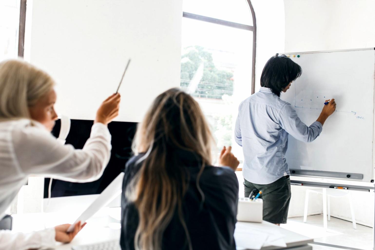 Espacio de trabajo colaborativo donde desarrollamos estrategias de inversión personalizadas